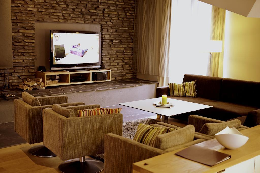 Levi Suites Unna Mannu Habitación foto